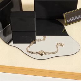 Designer Chokers Necklace Women Diamond Pendant Necklaces Gold Luxury Fashion Jewelry C Shinny Wedding Jewerly Choker Beaded Chains 237181C