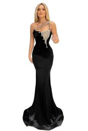 Elegant Black Long Velvet Prom Dresses with Glitter One Shoulder Hollow Crystals Evening Gonws Mermaid Pageant Dress