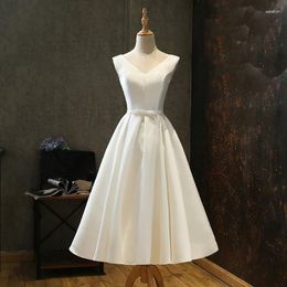 Party Dresses White Vintage Satin Homecoming -Length V-neck Sleeveless Open Back Short Prom Gowns Wedding Wear