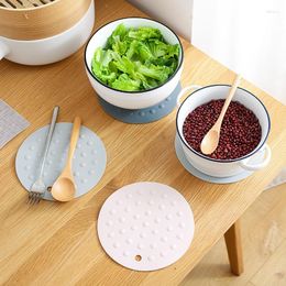 Table Runner 2PCS Perforated Non-slip Anti-scald Heat Insulation Pad Mat Kitchen Anti- Hand Protection