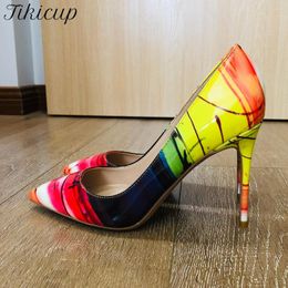 Dress Shoes Tikicup Gratiffi Print Women Patent Leather Pointy Toe High Heels African Ladies Party Sexy Stiletto Pumps Plus Size