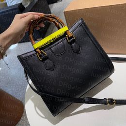 Fashion handbag bamboo handle Diana Tote bag large capacity 27CM women shopping bag luxury designer bag
