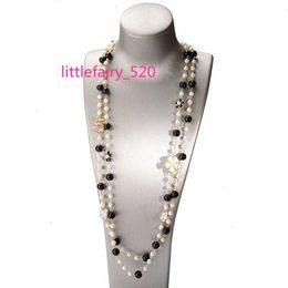 Pendant Necklaces Luxury Brand Design Number 5 Long Pearl Necklace Camellia Double Layer Sweater Chain Woman Party Jewellery