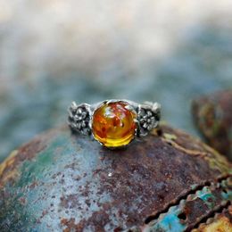 Cluster Rings Fashion Woman Amber Stone Ancient Silver Colour Ring Vintage Flower Branch Jewellery Classic Wedding Party For Women Jz543