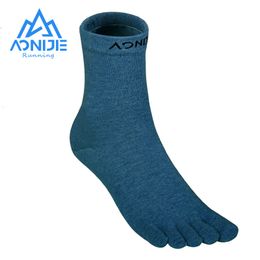 Sports Socks AONIJIE E4813 One Pair Sports Long Tube Socks Fivetoes Mid Calf Length Toe Socks Perfect For Barefoot Running Shoes Marathon 230717