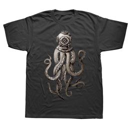 Funny Retro SCUBA Diver Octopus T Shirt Summer Style Graphic Cotton Streetwear Short Sleeve Birthday Gifts T-shirt Mens Clothing