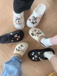 DIY Cute Hole Cartoon Dog Garden Women Wear EVA Thick Sole Slipper Man Beach Shoes in Summer Sandals for Couples 230718D2VFyy530