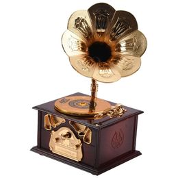 Decorative Objects Figurines AT14 Gramophone Shaped Classic Vintage Music Box Hand Crank Type Music Box Movement Diy Romantic Christmas Present Drop 230718