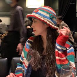 Berets Japanese Autumn And Winter Retro Bucket Hat Niche Design Hand Crochet Color Striped Knitted Women Warm Fashion Fisherman Cap