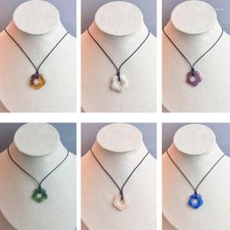 Pendant Necklaces Fashion Resin Flower Necklace Simple Choker Elegant Neck Chain Dropship