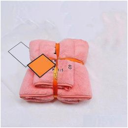 Towel Fashion Bath Set Coral Veet Designer Letter Face Towels Luxury Absorbent Men Womens Wash Cloths 2205213D Drop Delivery Home Ga Dh37G