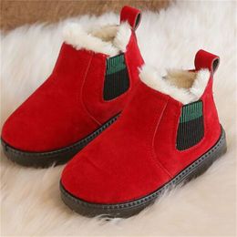 2023 New Fashion Inverno Ragazzi e ragazze Martin Stivali addensati Stivali da neve caldi con suola morbida Antiscivolo Scarpe invernali in cotone per bambini piatte