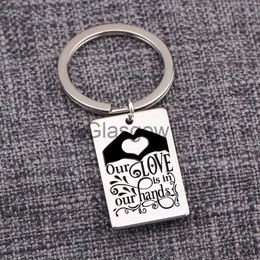 Car Key Personalized Couple Keychain for Boyfriend Girlfriend Gift Fashion Metal Keyring Trinkets Car Keytag Our LOVE is in our hands x0718