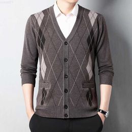 Men's Sweaters New Sweaters Men Cardigan Fashion Slim Fit England Style Long Sleeves Knitwear Mens Business Casual V Neck Knitted Cardigan Men L230719