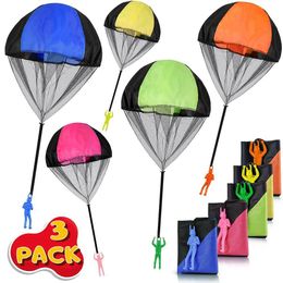 Novelty Games 1 2 3pcs Hand Throwing Parachute Flying Toys for Children Educational Outdoor Sports Entertainment Sensory Play 230719