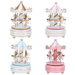 Decorative Objects Figurines Merry-go-round Music Boxes Wooden Horse Roundabout Carousel Musical Box Plastic Christmas Gift Horse Carousel Box Home Decor 230718