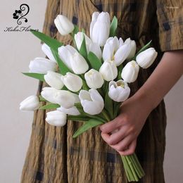 Decorative Flowers Koko Flower Artificial Tulip Bride White Holding Bouquet Wedding Pography Po Props Home Vase Decoration