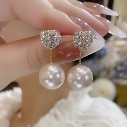 Stud Crystal Zircon Womens Love Earrings Elegantly Imitate Pearl Bow Pendant Bridal Wedding Luxury Jewelry 230719