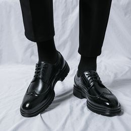 Dress Shoes Handmade Men's Wingtip Oxford Shoes Black Leather Brogue Men's Formal Leather Shoes Classic Business Formal Men's Shoes 230718