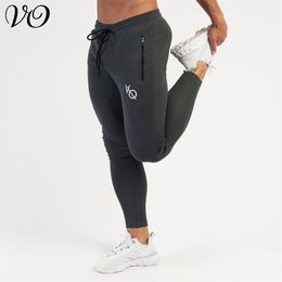 Pantaloni da uomo Pantaloni da jogging Pantaloni sportivi da uomo Cotone Ricamato Casual Doppia zip Dritto Palestra Sport Fitness Corsa Pantaloni da bodybuilding 230719