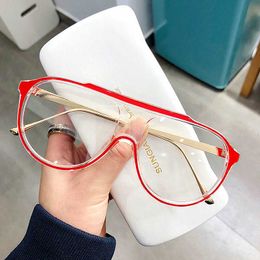 Fashion Sunglasses Luxury Outdoor Designer Summer Women Tom Classical Polarised Ford Net Red Personality Street Shot Onepiece Flat Lens Womens Large Frame Plain