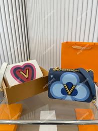 TZ Women Crossbody Bags Luxury Designer Twist Sags Sags Кожаные маленькие квадратные сумки бренд кошелек классический v Lock Sadcags Lady Pochette Металлическая цепная сумочка 23 см.