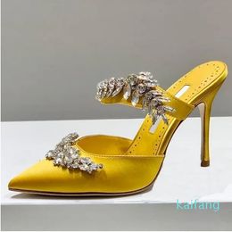 Luxury Sandals Dress Satin Crystal Banquet Party Dinner Shoes Red Green Carpet Summer Dress