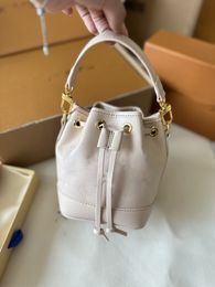 Fashion designer bucket bag Drawstring bag handbags Hand embroidered printed logo crossbody bag Genuine leather Fashion flower Handbags 13*16*10cm