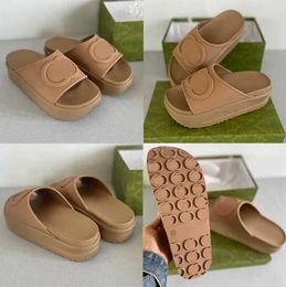 Designer Sandal Women Slides Rubber Leather Slide Sandals Dress Shoes Wedge Sandal Beach Slippers Luxury Summer Fashion Wide Slider Thick Bottom 35-45 With Box NO354