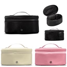 High quality Luxury Oval Top Access city travel cosmetic tote bags womens designer nylon camera Shoulder makeup bag mens fashion handbag Clutch toiletry make up Bags