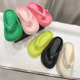 Designer Slippers Slides Cross Sandals for Women Luxury Fashion Flip Flops Summer Beach Holiday Comfort New Casual Shoes Ladies Bread Slide Slipper Sandal 03