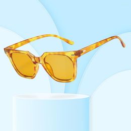 Sunglasses Fashion Accessories Square Frame Design Anti-ultraviolet UV400 Casual For Adult Women Men