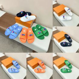 2023 Summer New Slippers Comfortable Designer Luxury Women's Sandals Fashion Versatile Beach Shoes Size 35-45