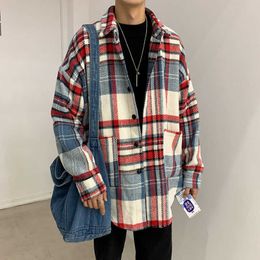 Men's Wool Blends Korean Plaid Coat Men Fashion Retro Casual Oversized Woolen Jacket Men Streetwear Loose Autumn Woolen Coat Mens Overcoat M-2XL HKD230718