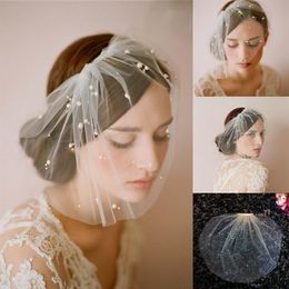 Handmade White&Ivory Tulle Birdcage Veils for Brides Beaded Short Bridal Wedding Veil with Comb 2019 Cheap Bridal Accesso269i