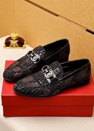 2023 Men's Elegant Designer Wedding Party Dress Shoes Walking Casual Loafers Mens Brand Business Oxford Shoes Size 38-45