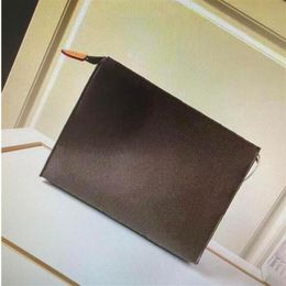 High-end qualityM47542 Travel Toiletry 26 CM Protection Beauty Case Wash Bag Leather Women Clutch Mono Waterproof Canvas Men Cosme277m