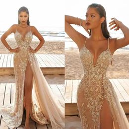 2022 Designer Lace Wedding Dress Gorgeous Champagne Sexy Bridal Gowns Appliqued Thigh High Slits Spaghetti Straps Marriage Dresses246z