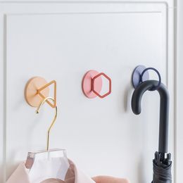 Hooks Creative Simple Metal Hook Household Free Punching Waterproof Glue Bedroom Decoration Colour Storage