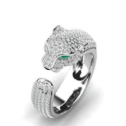Jewellery carti ring Love rings Pendant Necklaces Screw Earrings van Bracelet Party Wedding Couple Gift Fashion Luxury Cleef designe235b