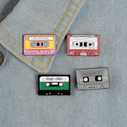 Creative European Cartoon Brooch Whole Enamel Tape Design Student Badge Christmas Gift Unisex Music CD Brooches Pins Ornaments248p