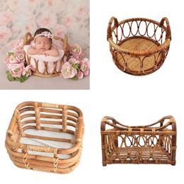 Gift Sets born Pography Props Retro Rattan Basket Chair Infant Po Recien Baby Girl Boy Posing Bed Background Pography Accessor 230720