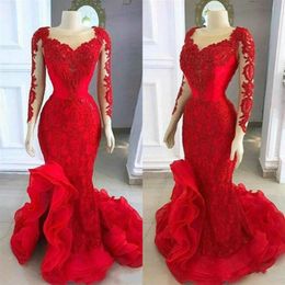 2020 Red Mermaid Evening Dresses Sheer Neckline Lace Appliqued Long Sleeve Prom Dress Low Split Sweep Train Arabic Formal Party Go302W