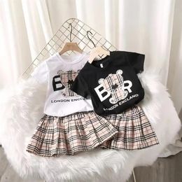 New Kids Girls dress Summer Clothing Sets Short Sleeve Top T-shirt Plaid Skirts Children Baby Clothes Set 2pcs258r