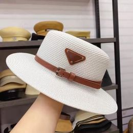 Fashion designer straw hat women wide brim hats bucket hats black white color fitted wide cap summer sun protection hat outdoor flat-top visor hats