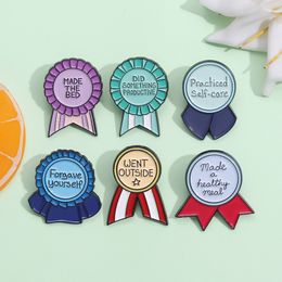 Brooches Pins for Women Medal Encourage Letter Fashion Funny Badge for Dress Cloths Bags Decor Cute Enamel Metal Jewelry Wholesale