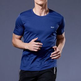 Mens TShirts High quality polyester mens running Tshirt quick drying fitness shirt training Sportswear gym Sweatshirt lightweight top 230720