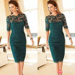 Gorgeous Lace Mother of the Bride Groom Dresses Sheath Mother039s Dresses Tea Length Emerald Green Half Sleeves Cocktail Party 372202V