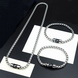 Europe America Style Men Lady Women Silver Gold-Color Metal Thick Chain Bracelet Necklace With Wrap V Initials Leather Charm M6310311K