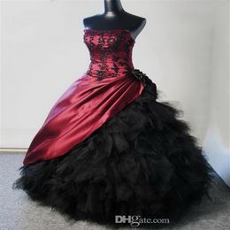 Gothic Burgundy and Black Wedding Dresses 2019 Applique Beaded Pleats Strapless Tulle Ball Gown Princess Bridal Gowns Vestidos De 290Z